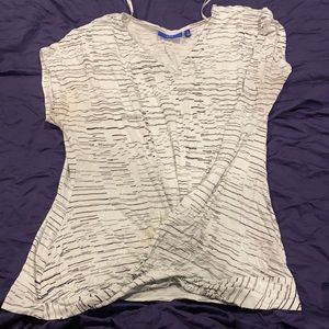Women’s short sleeve shirt